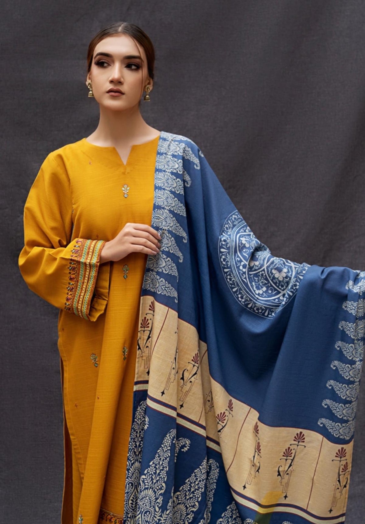 Dhanak Embroidered 3-PC Premium Unstitched Suit
