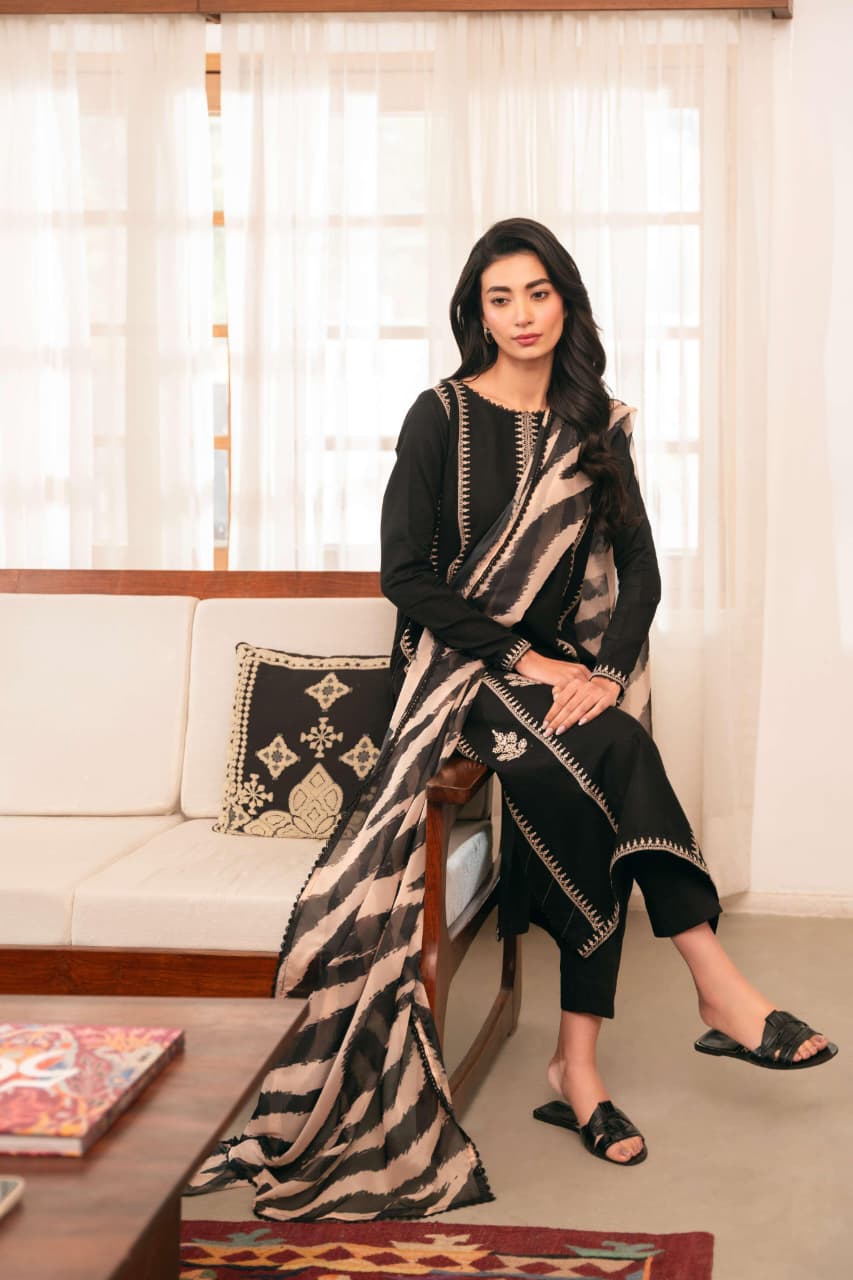 Dhanak Embroidered 3-PC Premium Unstitched Suit